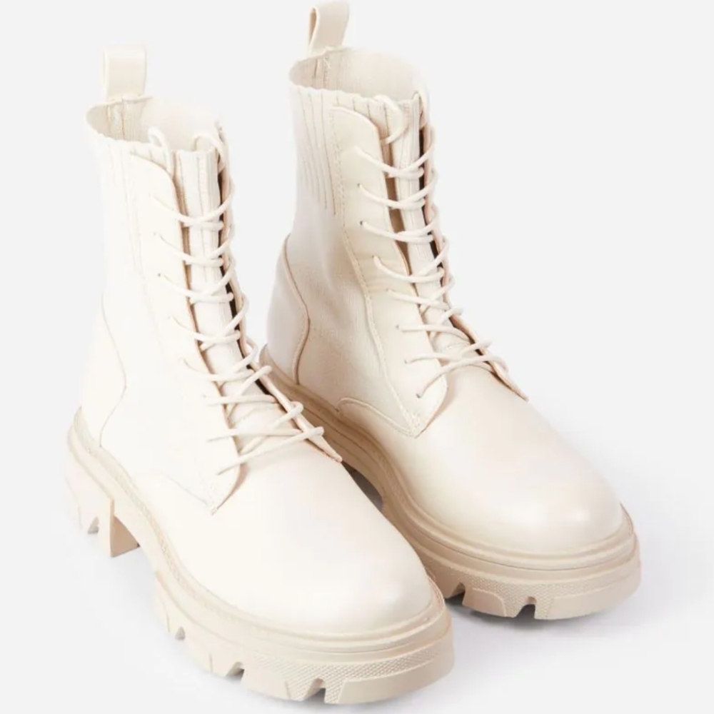 Lace up Chunky Ankle Boot